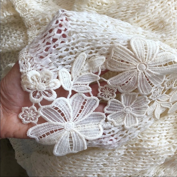 See By Chloe Cream Lace Sweater XS NWT - Picture 4 of 6